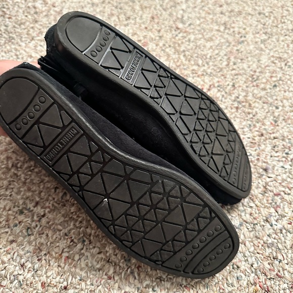 Minnetonka Hi Top Back Zip Boot - Picture 7 of 10